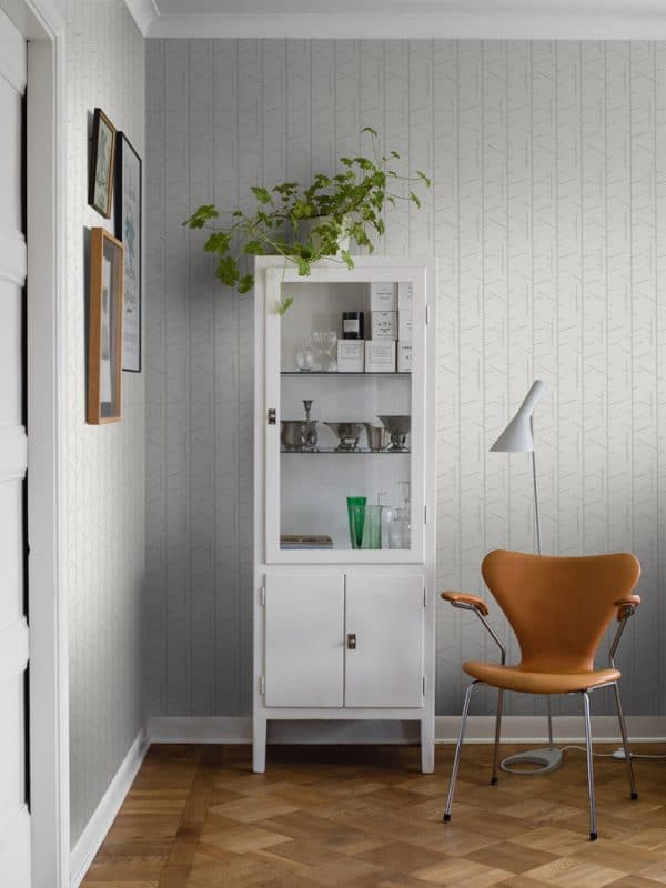 Papel pintado de ramas color gris sobre fondo blanco Arne Jacobsen Tassel 1986 - Imagen 4
