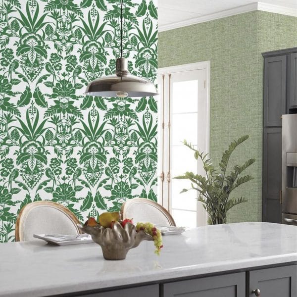 Papel pintado estilo damasco en color verde sobre fondo blanco Botanical Damask CY1584 - Imagen 3