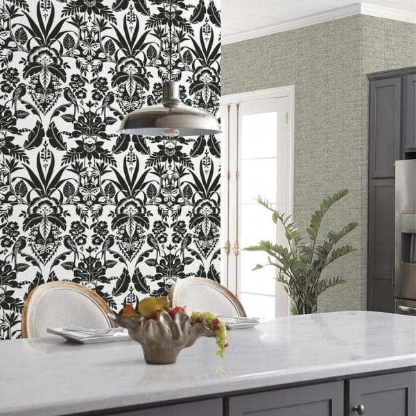 Papel pintado estilo damasco en color negro sobre fondo blanco Botanical Damask CY1585 - Imagen 3