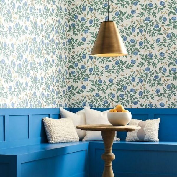 Papel pintado estilo flores en color azul y dorado sobre fondo blanco Peonies RI5148 - Imagen 3