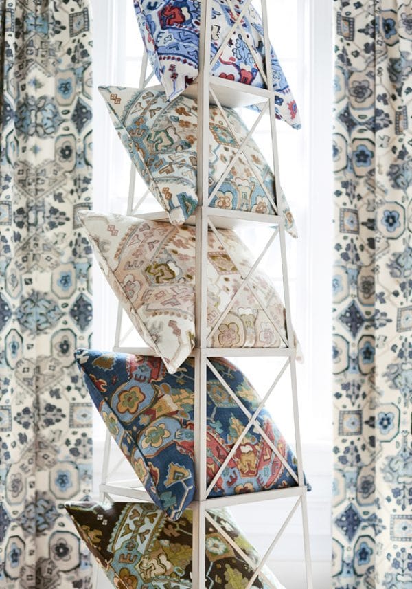 Tela de estilo estampado varios en tonos de color azul y rojo Persian Carpet F910829 - Imagen 4