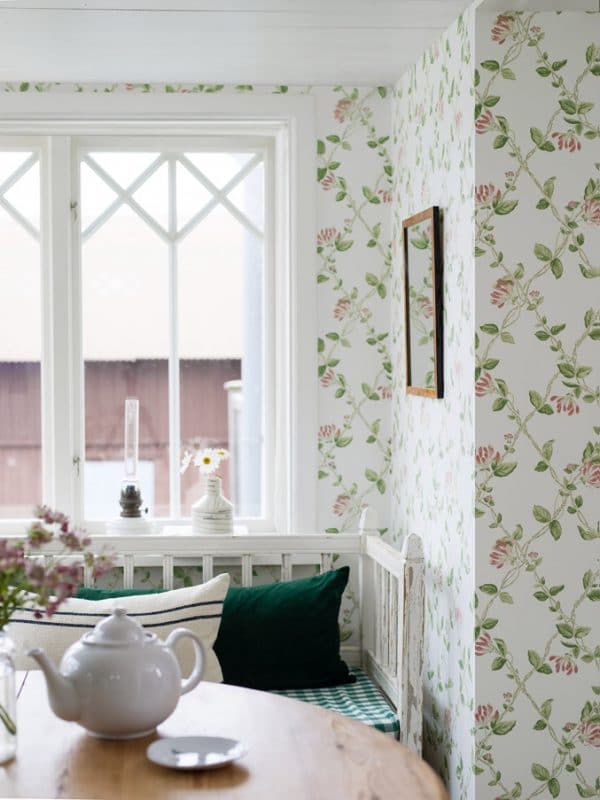 Papel pintado de estilo cocina office de colores rojo y verde sobre fondo blanco Honeysuckle 8852 - Imagen 6