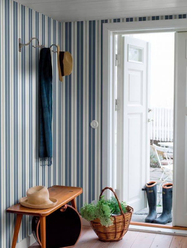 Papel pintado de estilo rayas en azul, beige y blanco Sandhamn Stripe 8885 - Imagen 3