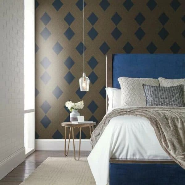 Papel pintado de rombos en color azul y dorado Beveled Edge GM7540 - Imagen 4