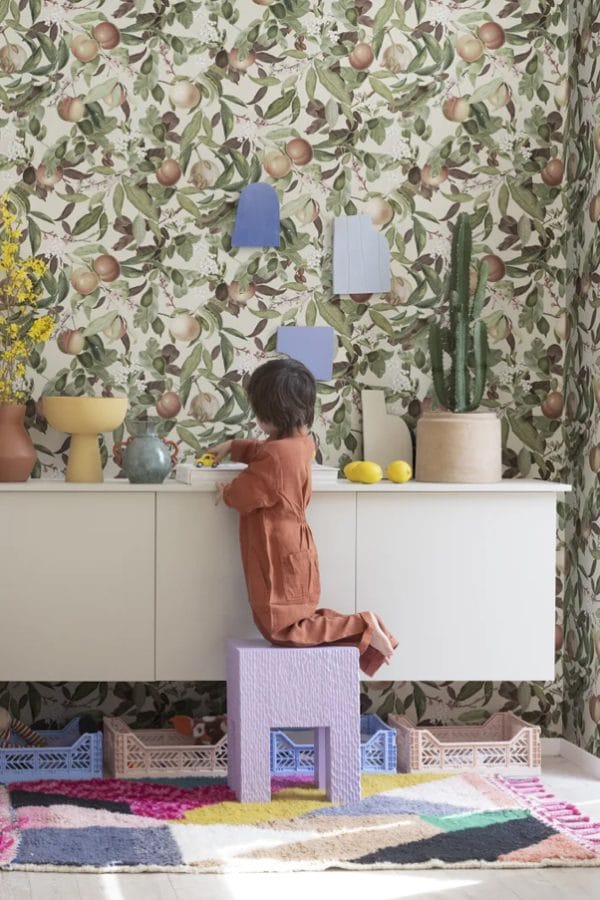 Papel pintado infantil de color beige Peach Valley R17992 - Imagen 4