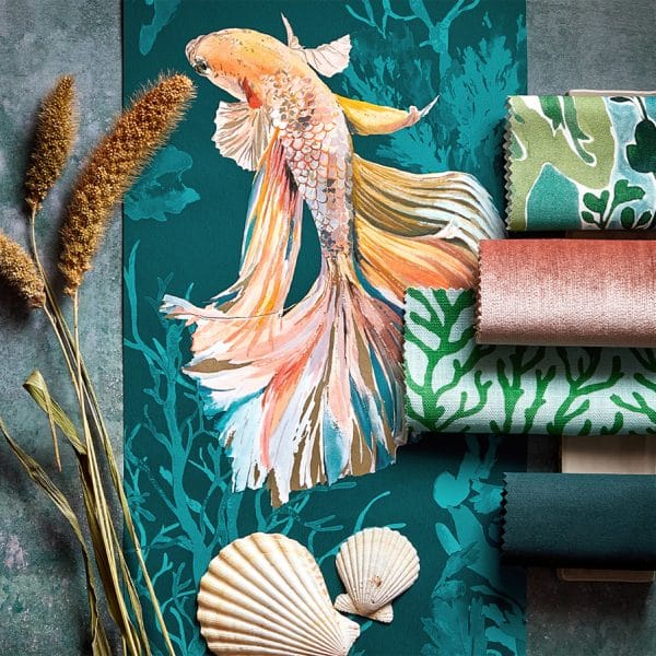 Papel pintado de peces en color turquesa y naranja Halfmoon HTEW112767 - Imagen 3