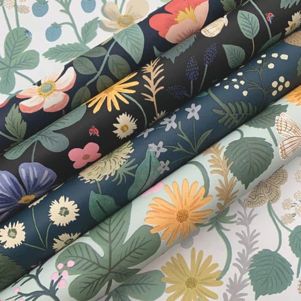 Papel pintado estampado floral multicolor Strawberry Fields RP7358W1 - Imagen 6