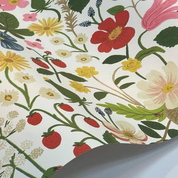 Papel pintado estampado floral multicolor Strawberry Fields RP7354W1 - Imagen 5