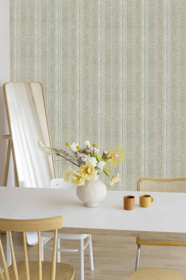 Papel pintado de rayas color gris Costura Plata A00507 - Imagen 4