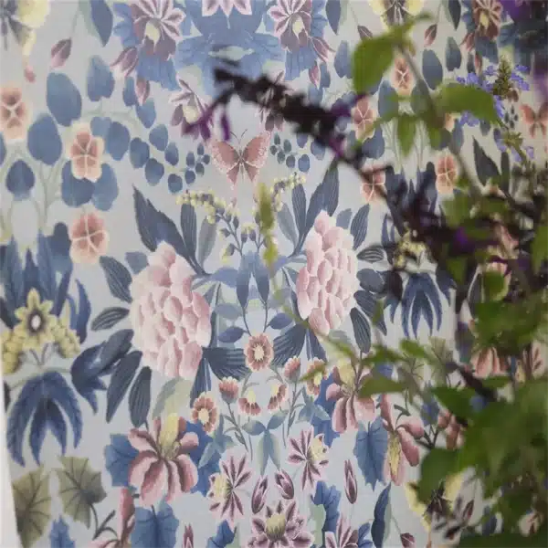 Papel pintado de estampado floral en color azul Ikebana Damask PDG1156/04 - Imagen 3