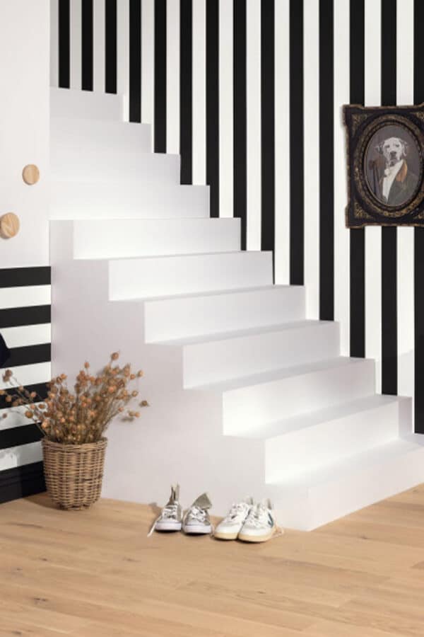 Papel pintado de rayas en color negro Wide Lines 104029329 - Imagen 14