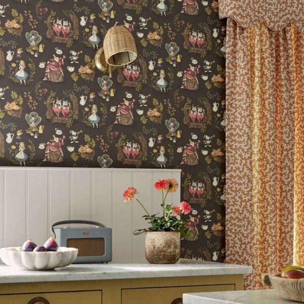 Papel pintado de Alicia en color azul Alice in Wonderland DDIW217286 - Imagen 18