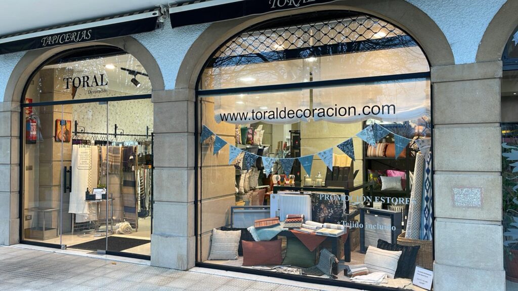 En Toral trabajamos codo con codo con los profesionales de la decoración. ¡Descubre cómo! 