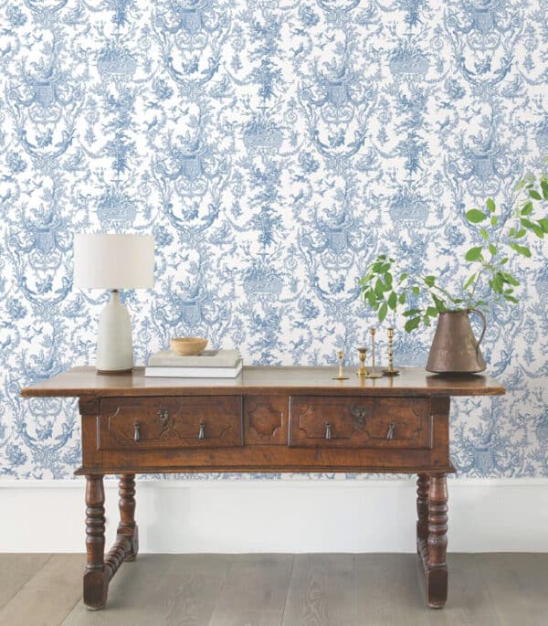Papel pintado de Toile de Jouy en color azul Old World Toile AT4241 - Imagen 4