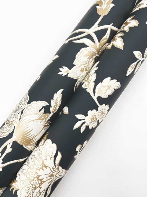 Papel pintado estampado floral en color azul Sutton RT7821 - Imagen 11