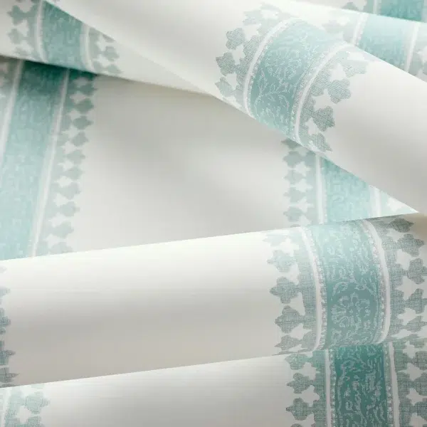 Papel pintado de rayas en color azul Cambridge Stripe T36468 - Imagen 5